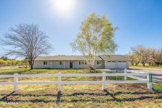 8230 Koch Field Rd, Flagstaff, AZ 86004