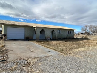 104 Lassiter St, Estancia, NM 87016
