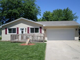 417 E 27th St, South Sioux City, NE 68776