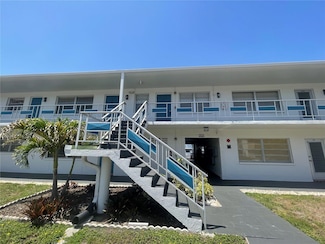 2011 58th Ave N Unit M20, Saint Petersburg, FL 33714