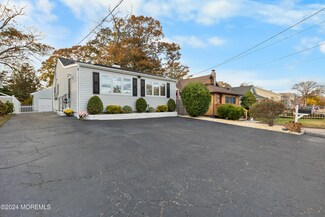 122 Fischer Blvd, Toms River, NJ 08753