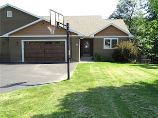 224 Country Ln, Durand, WI 54736
