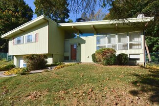 13 Walnut Knolls, Canton, MA 02021