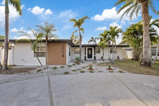 504 Driftwood Dr E, Palm Harbor, FL 34683