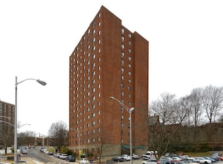 75 East Ave, Pawtucket, RI 02860