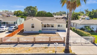 9411 Catawba Ave, Fontana, CA 92335