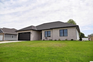 2500 Taylor Dr, Quincy, IL 62305