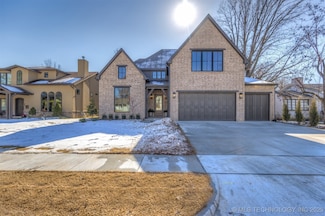 214 E 34th St, Tulsa, OK 74105