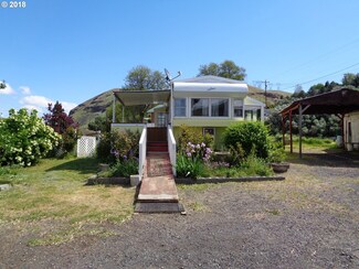 409 Fields St, Rufus, OR 97050
