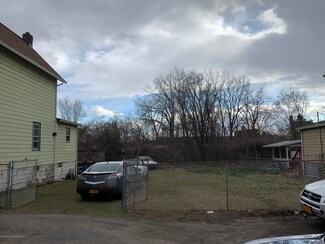 5 Lockman Place, Staten Island, NY 10303