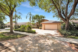 14460 Glencairn Rd, Hialeah, FL 33016