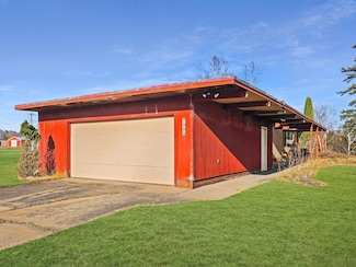 111 8th Ave N, Biwabik, MN 55708