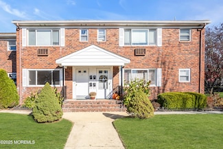 49 Laurel Place Unit A, Eatontown, NJ 07724