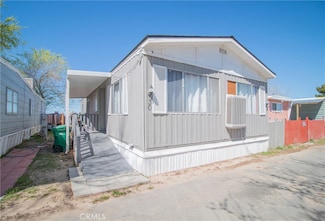 45415 28th St E Unit 30, Lancaster, CA 93535