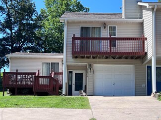 22804 Lake Villa Dr, Warsaw, MO 65355
