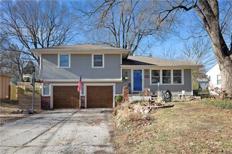 7020 Barkley St, Overland Park, KS 66204
