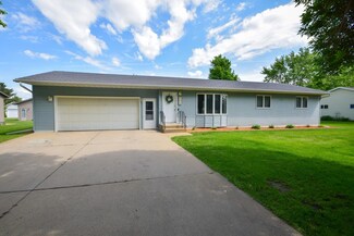 550 4th St NW, Richmond, MN 56368