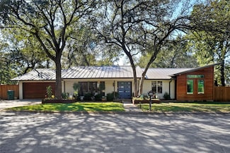 1724 Boston Ave, Bridgeport, TX 76426