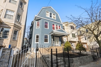 180 N 12th St, Newark, NJ 07107