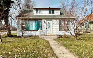 1129 S Center St, Marshalltown, IA 50158