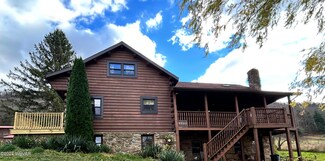 2957 W Winter Rd, Loganton, PA 17747