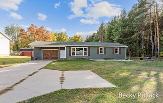 1721 E Pontaluna Rd, Spring Lake, MI 49456