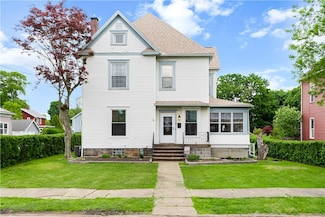 311 W Poplar St, Grove City, PA 16127