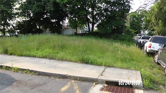 44 Lafayette St, Derby, CT 06418