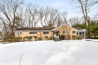 5 Philip Rd, Lexington, MA 02421