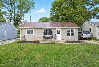 1324 E 225 S, Shelbyville, IN 46176
