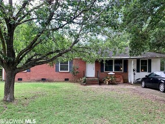 7451 Havenwood Dr, Theodore, AL 36582