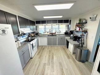 7100 Ulmerton Rd Unit 879, Largo, FL 33771