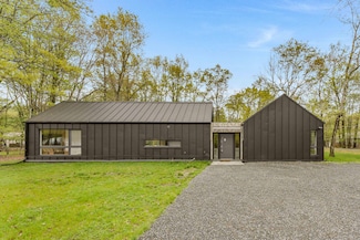 72 Keats Ln, Albrightsville, PA 18210