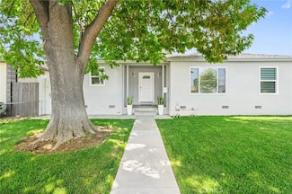 6933 White Oak Ave, Reseda, CA 91335