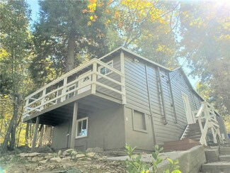 22951 Redwood Way, Crestline, CA 92325