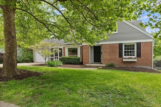 7007 Rowan Hill Dr, Cincinnati, OH 45227