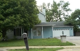 3204 Fee Rd, Bridgeton, MO 63044