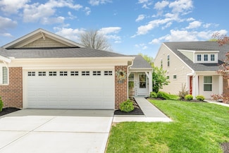 4513 Eastgate Oaks Dr, Batavia, OH 45103