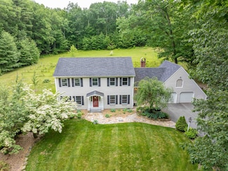 146 Old Sandown Rd, Chester, NH 03036