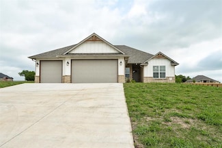 2320 Lions Pride Way, Blanchard, OK 73010