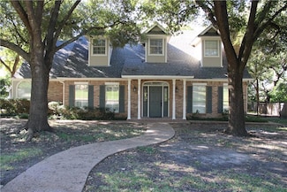 207 Westlane Cir, Woodway, TX 76712