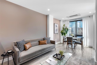 46-40 Vernon Blvd Unit 2-B, Long Island City, NY 11101