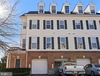 6765 Hampton Bay Ln, Gainesville, VA 20155