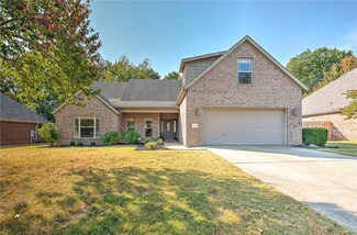 1449 Lexington Cir, Springdale, AR 72762