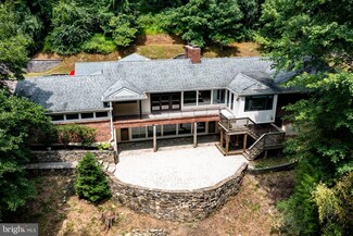 4149 Hollow Rd, Malvern, PA 19355