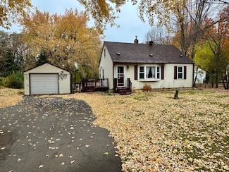 2243 Lambert Ave, Mounds View, MN 55112