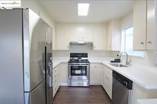 3044 Capp St, Oakland, CA 94602