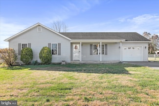 195 Isaac Dr, Bunker Hill, WV 25413