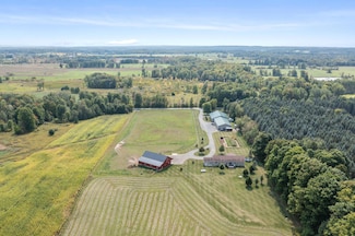 10582 E 80th St, Reed City, MI 49677