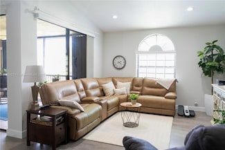 10631 NW 14th St Unit 212, Plantation, FL 33322